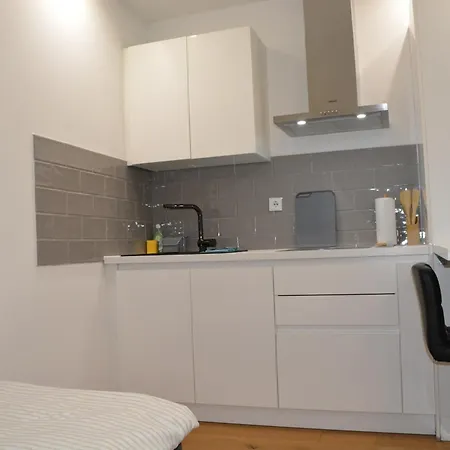 アパート Studio Apartment アウグスブルク