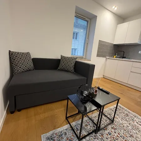 アパート Studio Apartment