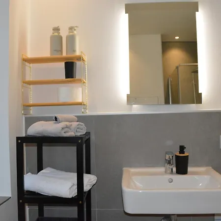 Apartment Studio Apartment *